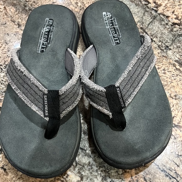 Skechers Flip Flops - Picture 1 of 8
